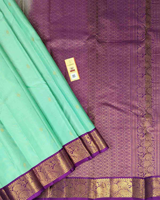 Captivating Saree with Annam Border and Leaf Pattern Pallu