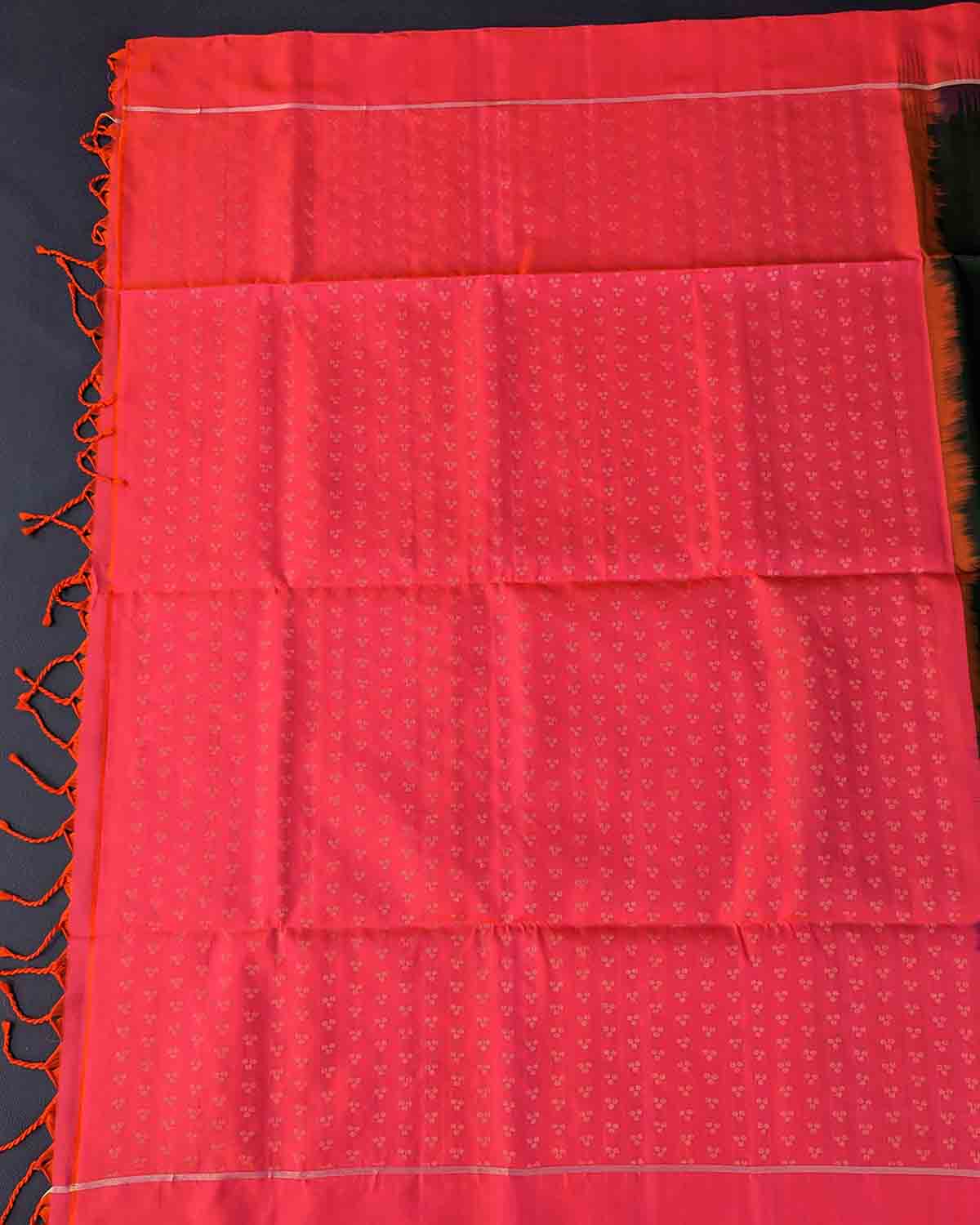 Green Kanchipuram Soft Silk Saree with Multicolor Byzantine Details - a vibrant and elegant traditional attire. Green Kanchipuram Soft Silk Saree with Multicolor Byzantine Details - a vibrant and elegant traditional attire.