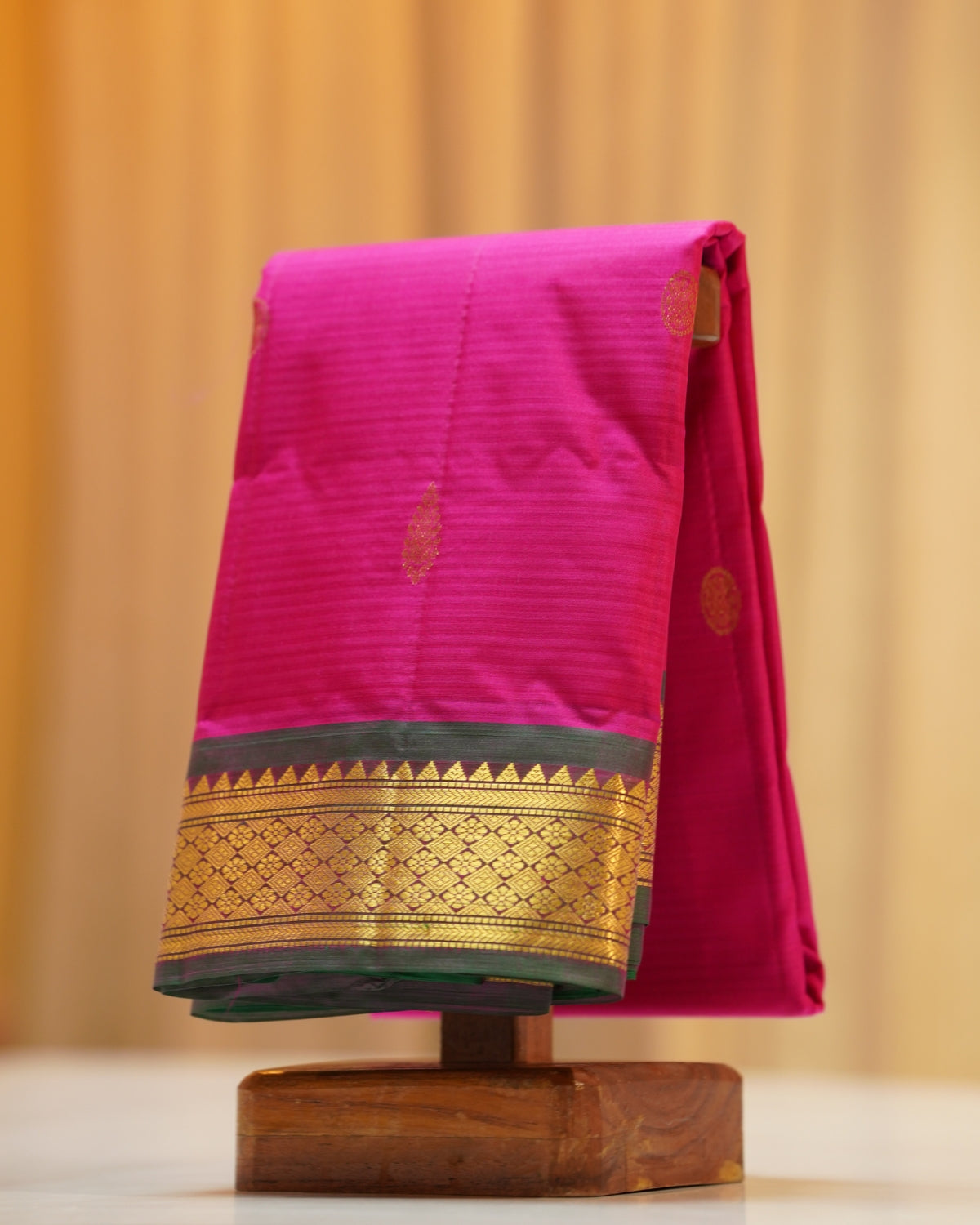 Elegant Pure Pink Silk Saree – Minimal & Timeless