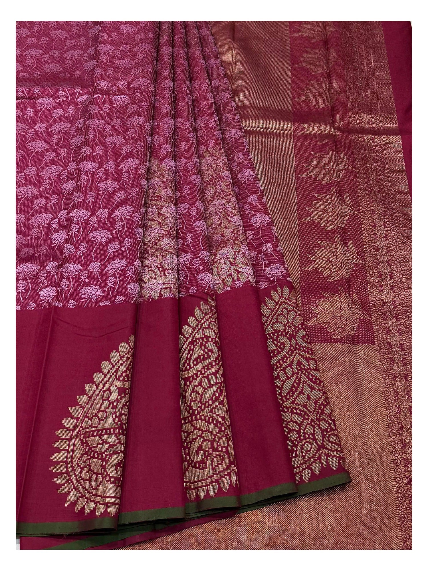 Deep Magenta Handwoven Kanchipuram Silk Saree with Floral Woven Body and Zari Pallu