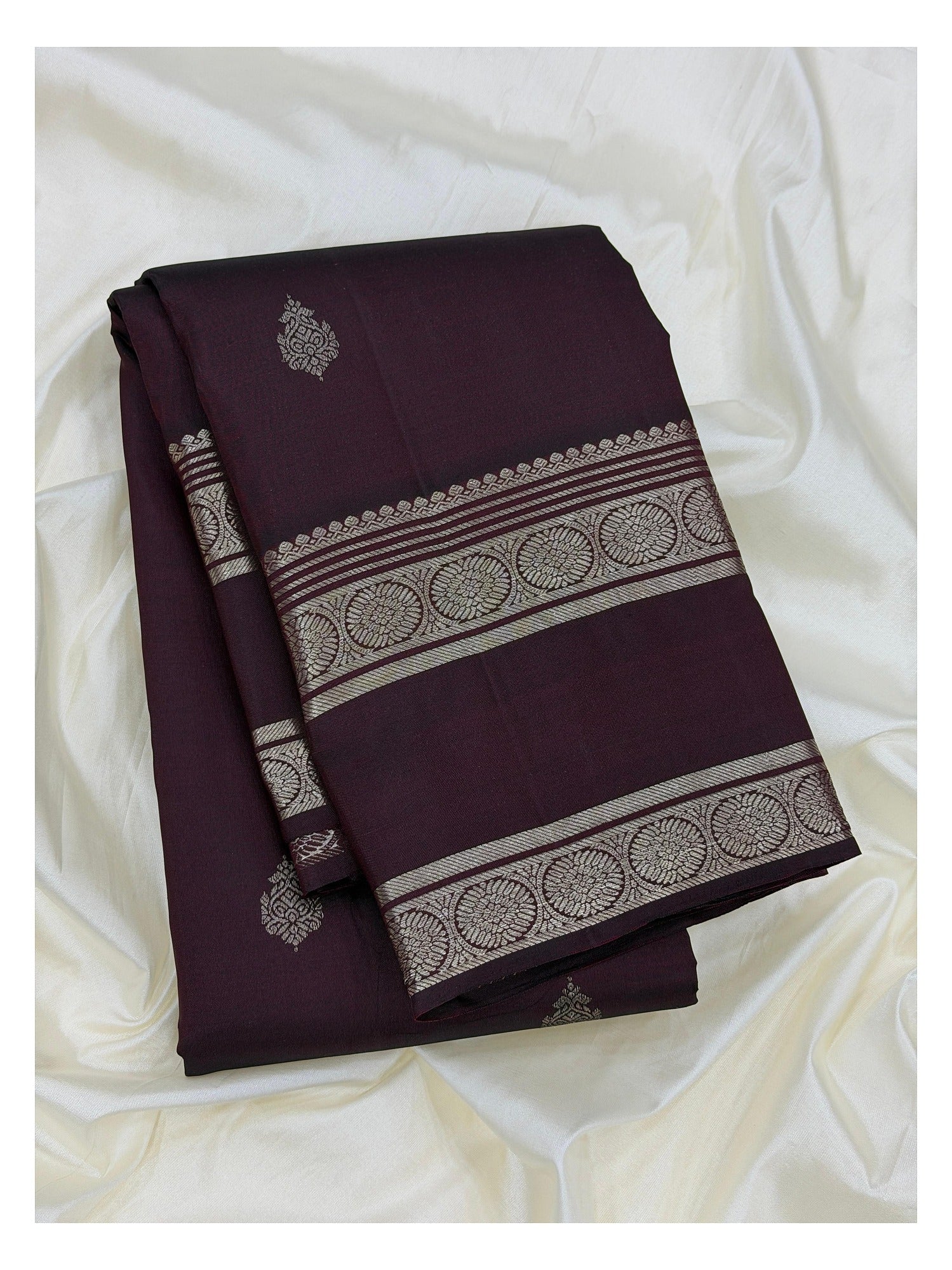 Handwoven Kanchipuram Silk Saree front view