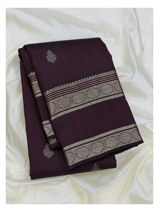 Handwoven Kanchipuram Silk Saree front view