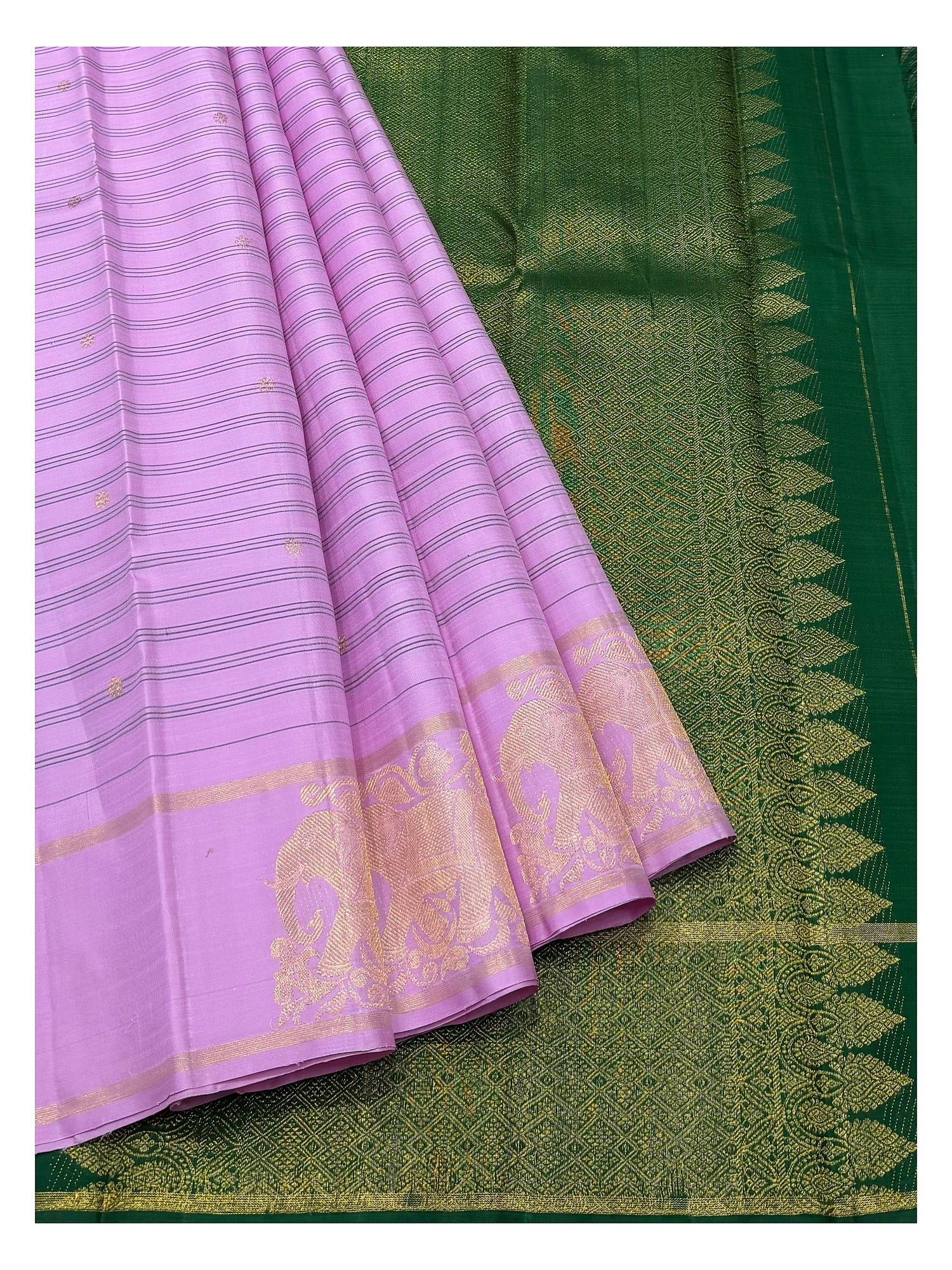 Handwoven Kanchipuram Silk Saree in Lavender with Green Contrast Pallu front view