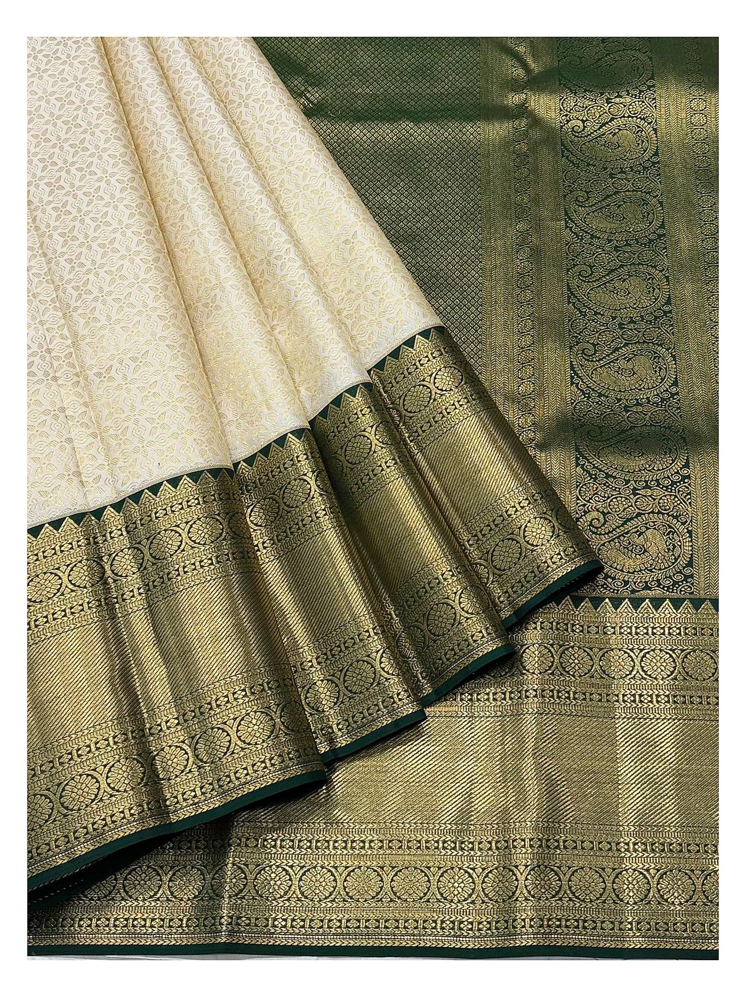 Handwoven Kanchipuram Silk Saree - Ivory with Dark Green Contrast Pallu