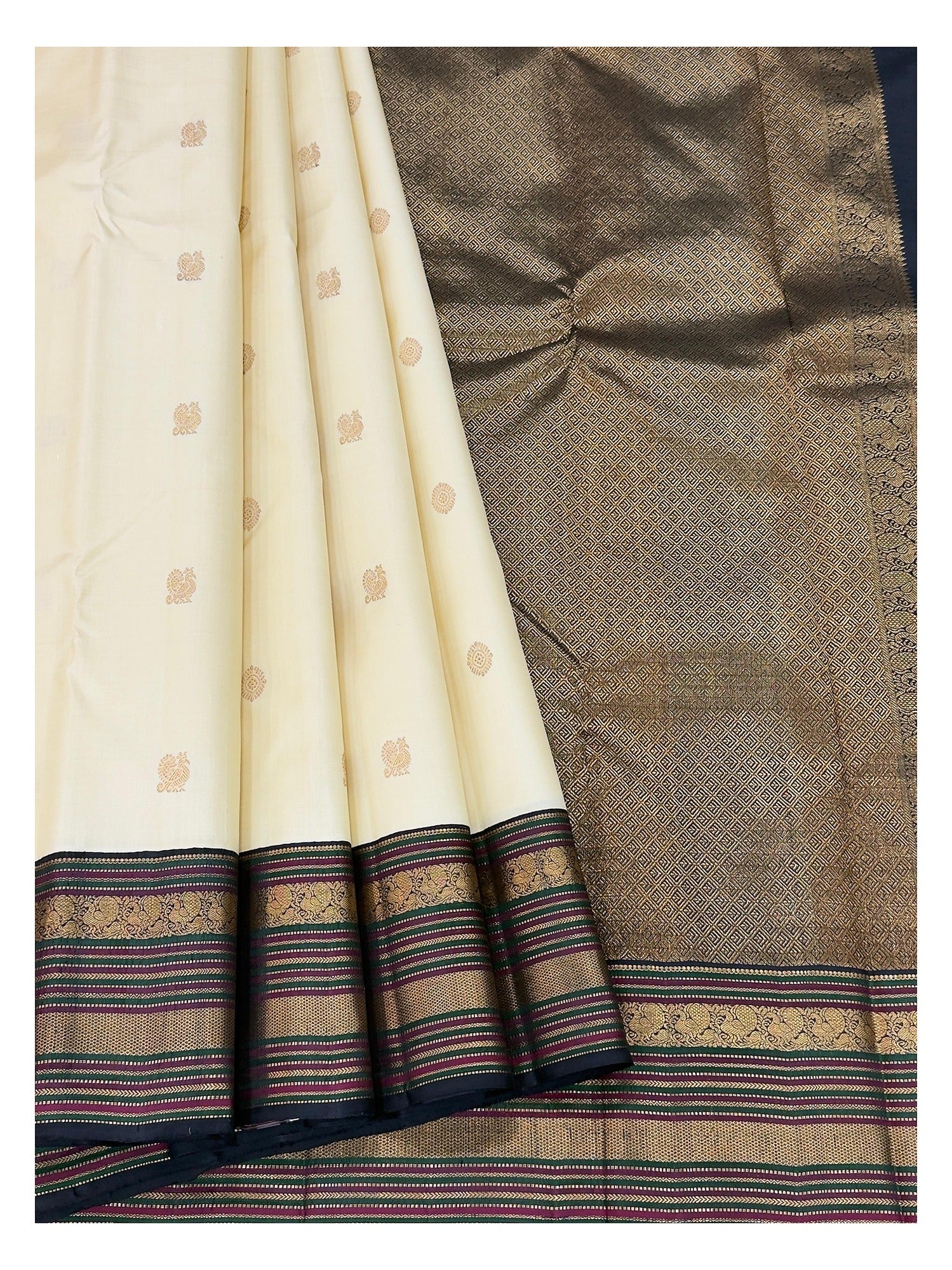 Handwoven Kanchipuram Silk Saree - Ivory with Navy Pallu and Gold Woven Border