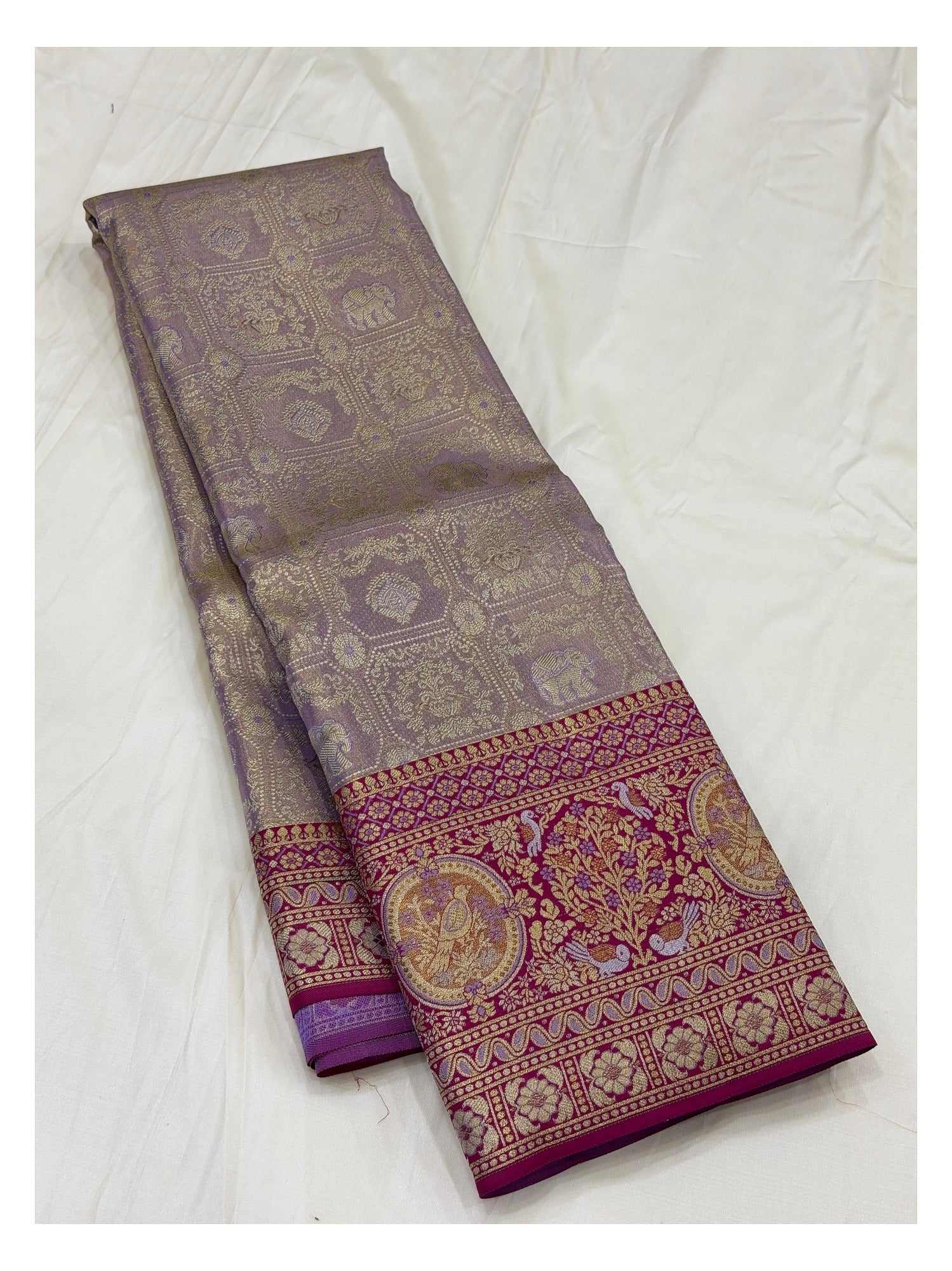 Handwoven Kanchipuram Silk Saree - Lilac with Magenta Zari Border