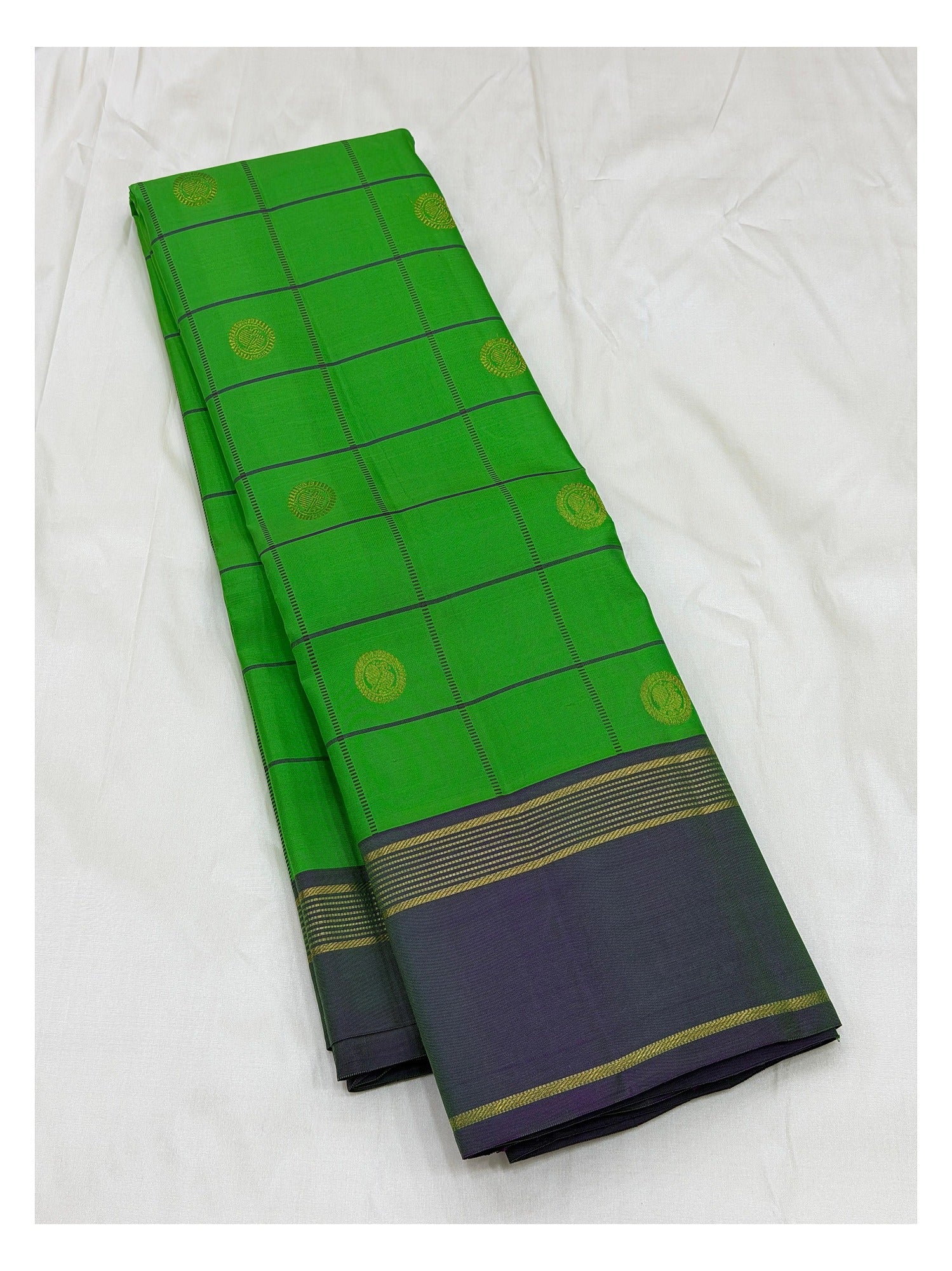 Handwoven Kanchipuram Silk Saree - Parrot Green with Purple Border and Gold Woven Pallu