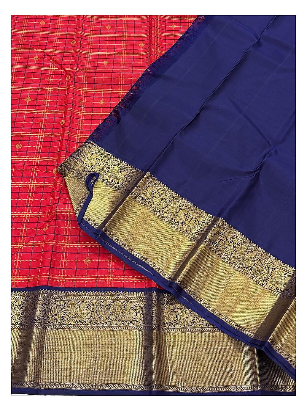 Handwoven Kanchipuram Silk Saree - Red Checks with Navy Blue Pallu