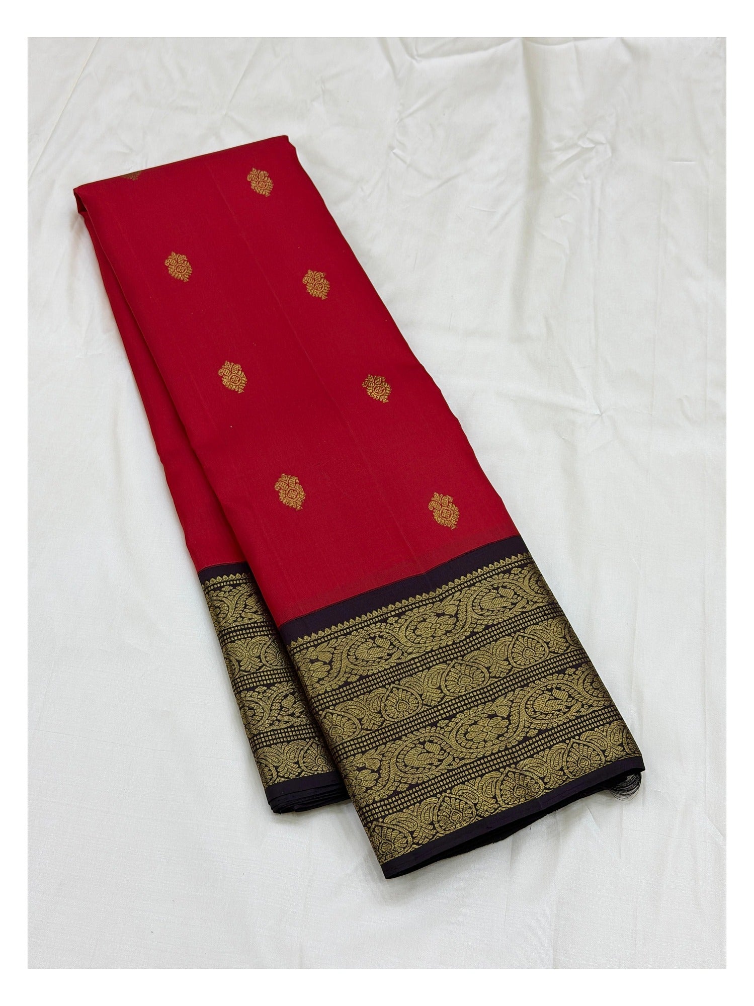 Handwoven Kanchipuram Silk Saree - Red with Black Contrast Border