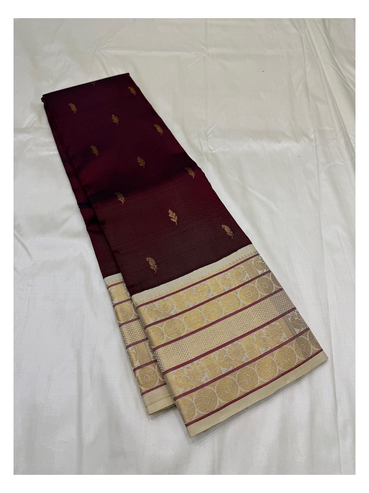 Handwoven Kanchipuram Silk Saree - Wine with Gold Woven Border and Self Pallu