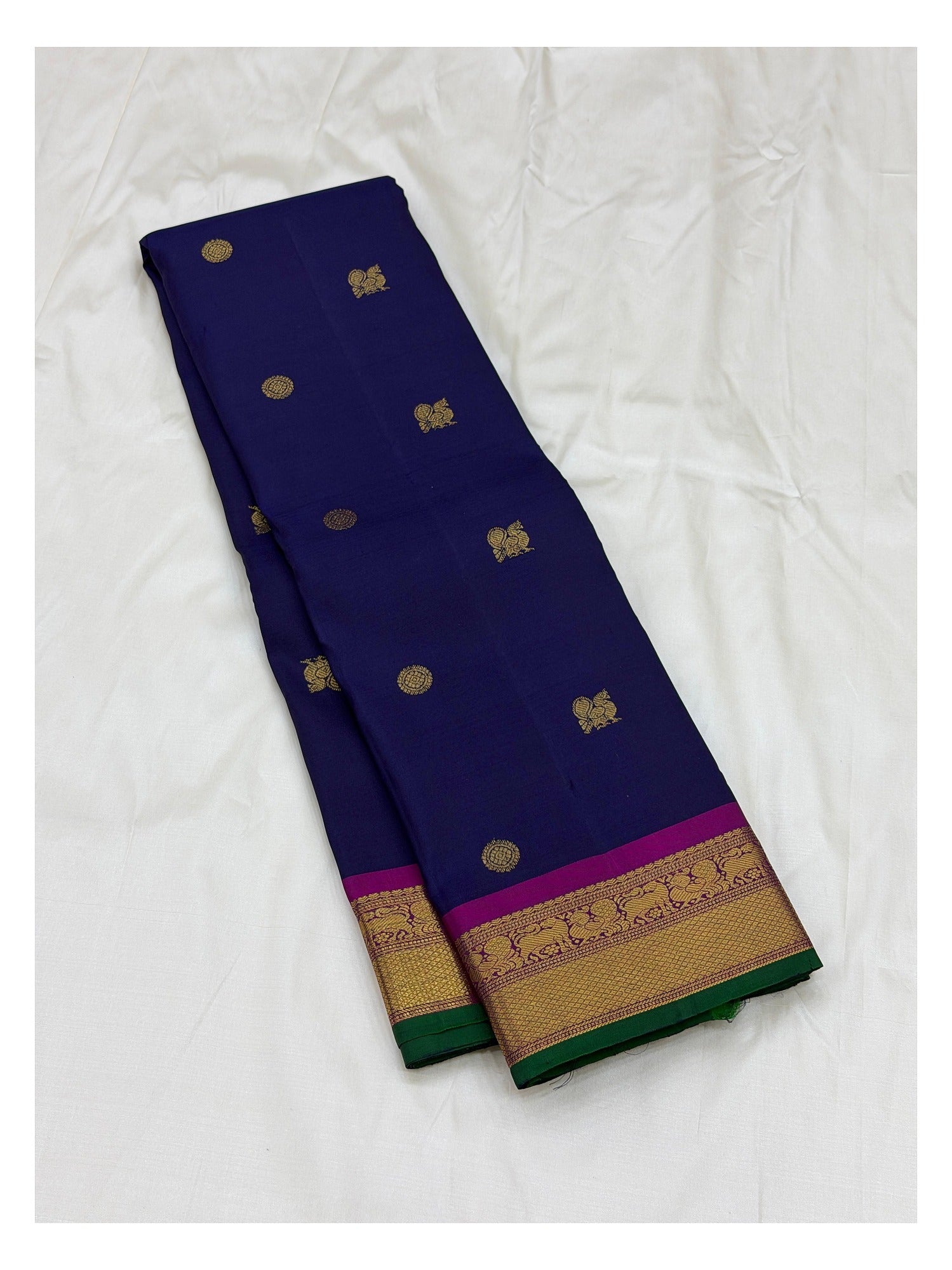 Royal Blue Handwoven Kanchipuram Silk Saree with Contrast Magenta Pallu