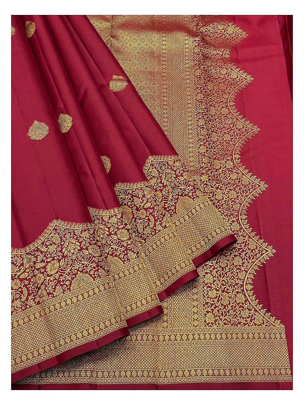 Wine Handwoven Kanchipuram Silk Saree with Gold-Toned Buttas and Floral Pallu