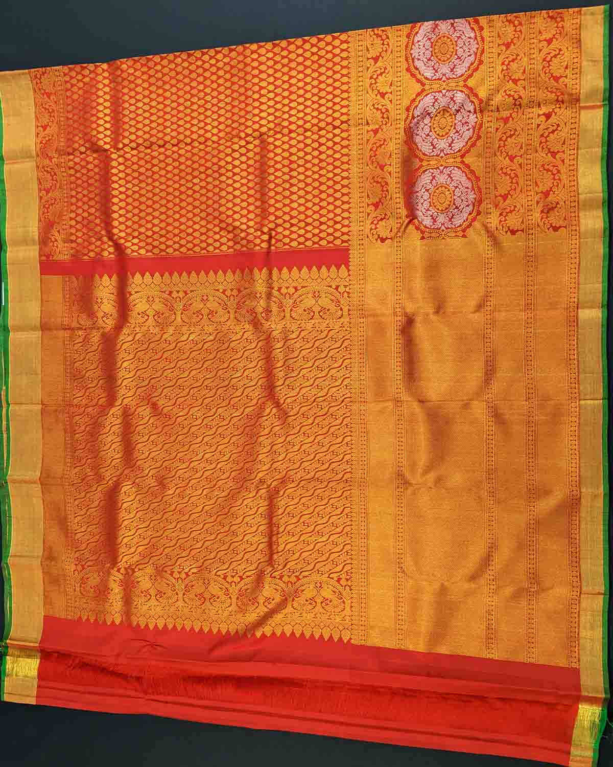 Self-border Ethnic Saree with Floral Embellishments and Intricate Pallu