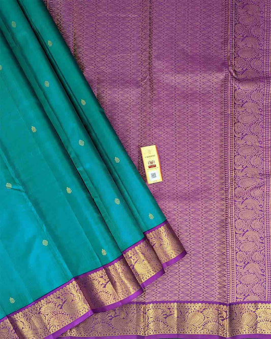 Traditional Saree with Floral Zari Buttas and Elegant Annapakshi Border