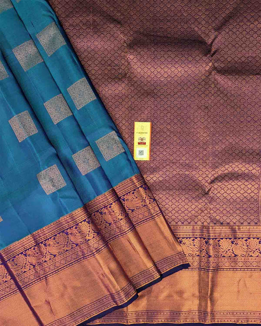 Exquisite Saree with Square Floral Buttas and Annam Border